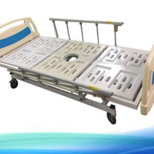 سرير طبي بحركتين مزود بحفرة القعادة